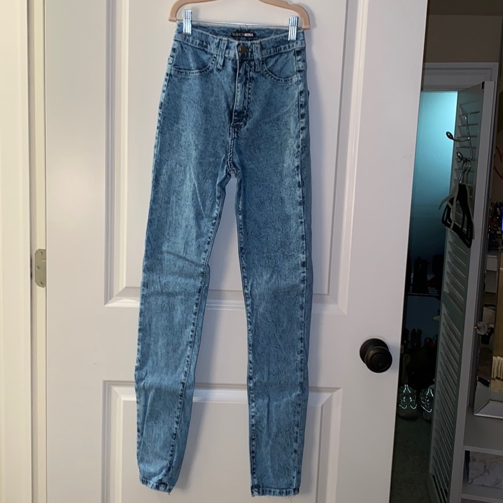 Acid Wash Skinny Jeans